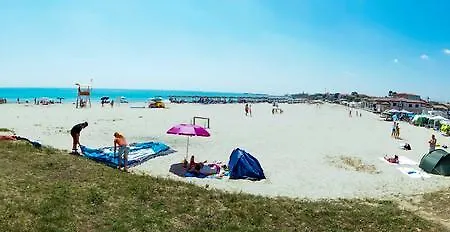 Casa Holtea * 2 Mai